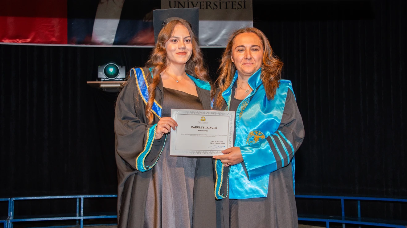 Selçuk Üniversitesi Eğitim Fakültesi Mezuniyet Töreni yapıldı